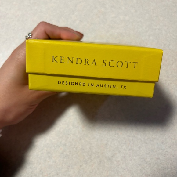 Kendra Scott Gold Butterfly Necklace-Coral Catseye - Picture 5 of 8